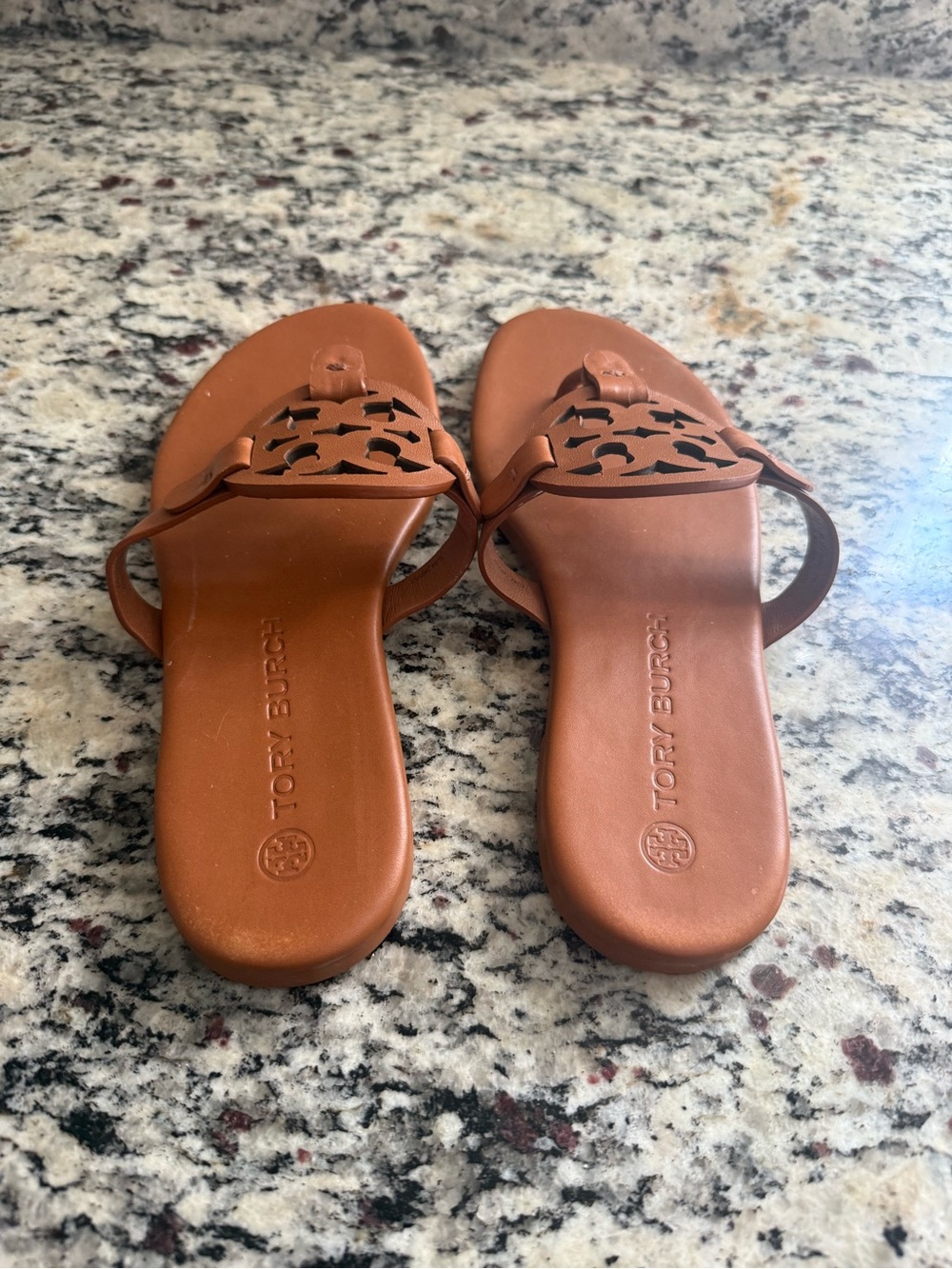Tory Burch Miller Soft Sandals 5.5M - Picture 3 of 8
